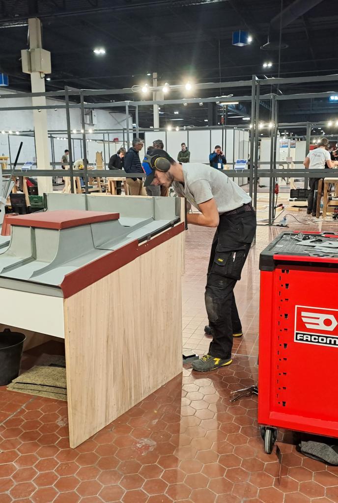 Mattéo GULIZZI compétition WorldSkills Régional mars 2025 - médaille d'or couverture métallique