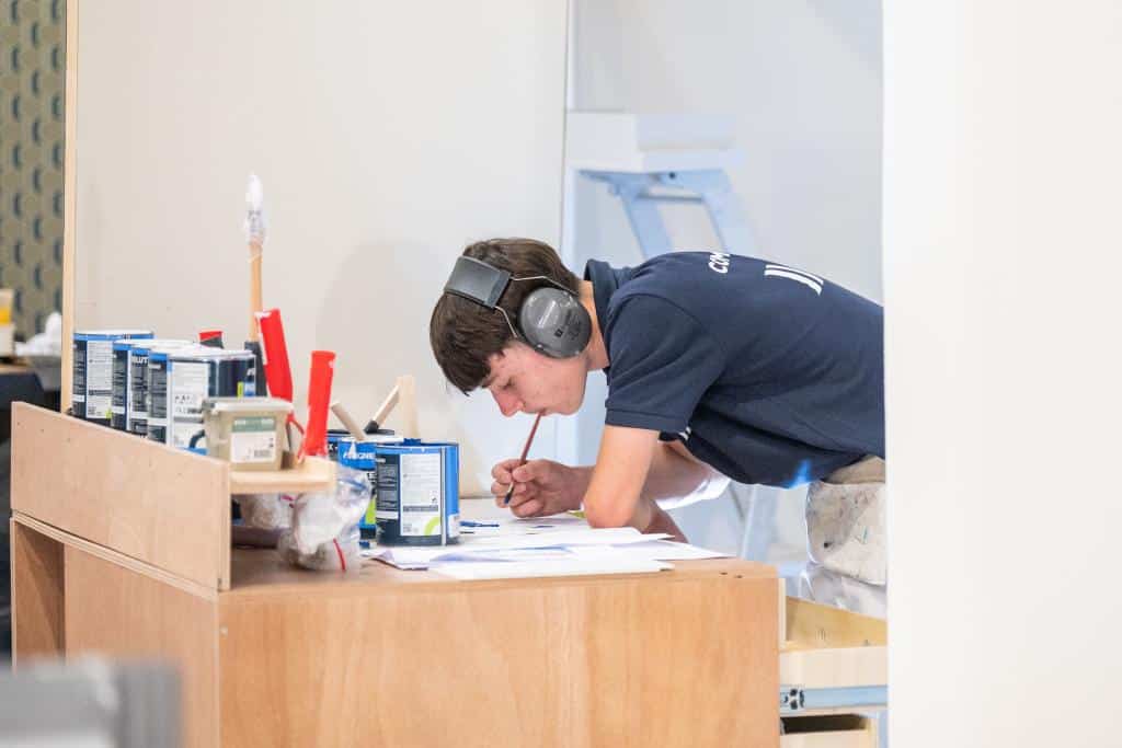 Yann MERCIER, médaillé d'or en peinture décoration WorldSkills Marseille 2025 ©WorldSkills France